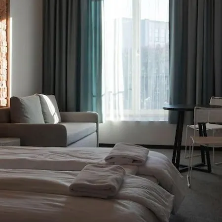 Resume Apartments, Reporter Corner No 5 By Urban Rent *