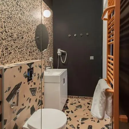 Resume Apartments, Reporter Corner No 5 By Urban Rent Kaunas